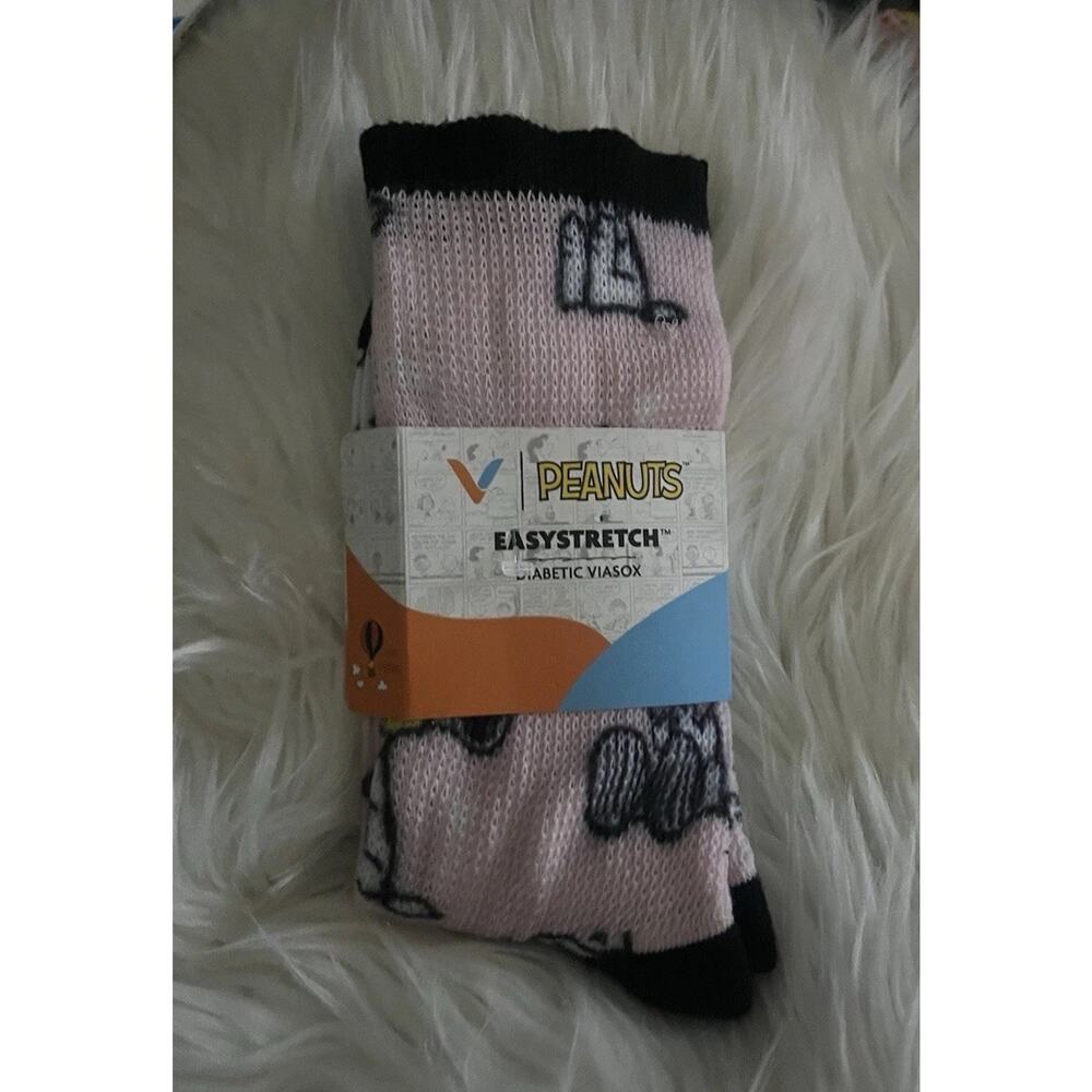 Viasox Peanuts Snoopy Love ￼ Easystretch Diabetic Socks Crew Large